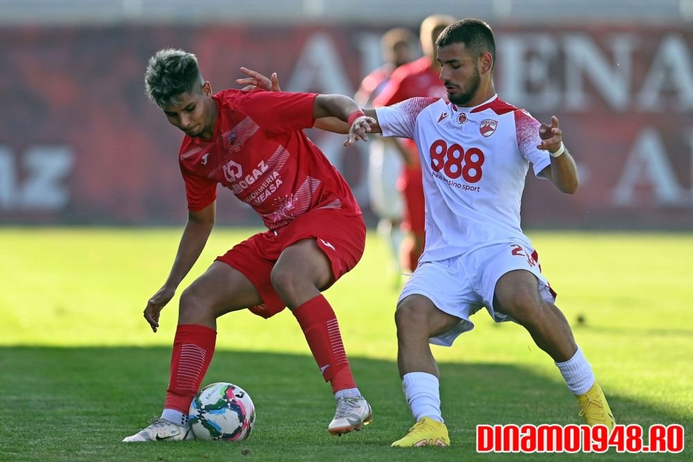 Dinamo, prima victorie la scor după retrogradarea istorică! Un fotbalist basc a debutat la echipa lui Ovidiu Burcă_13
