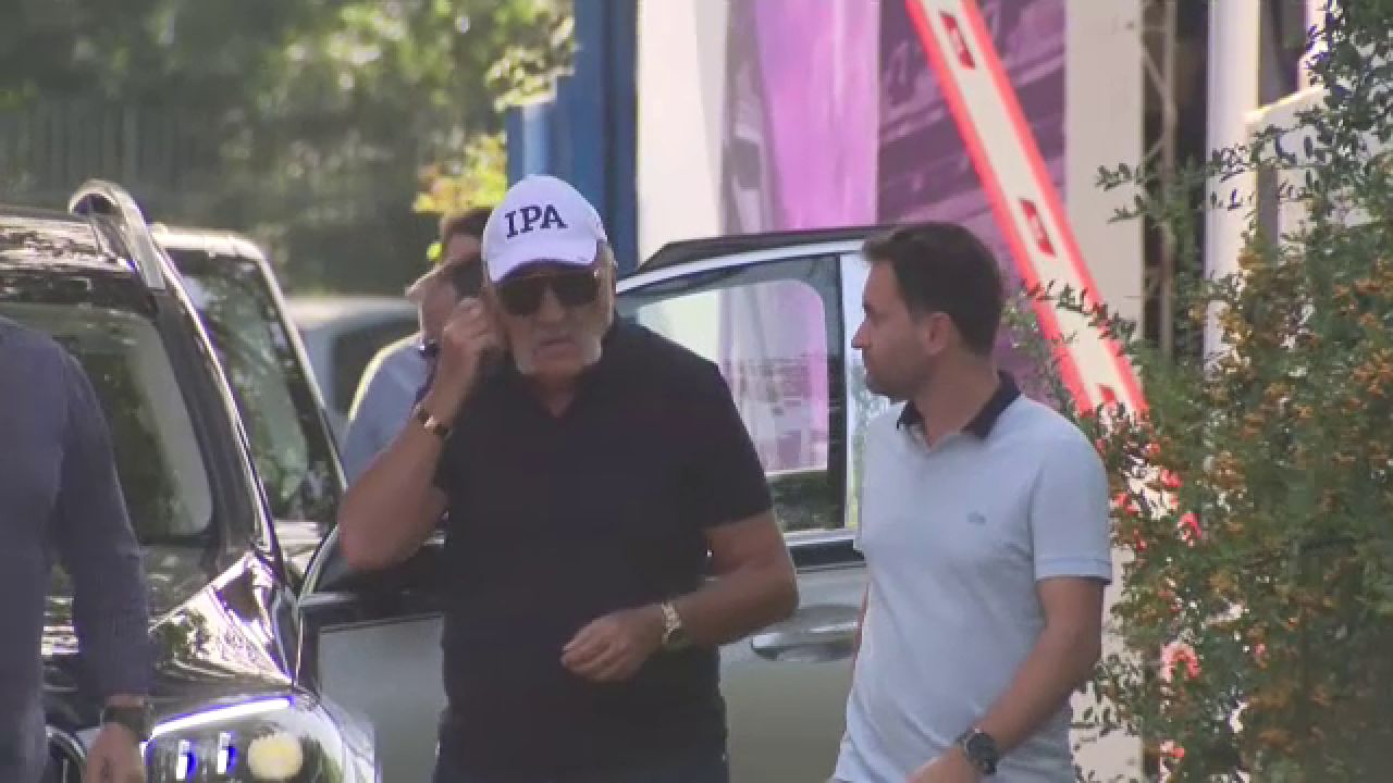 Parcul auto al lui Ion Țiriac s-a mărit! Nouă achiziție a omului de afaceri valorează cât un apartament de lux în București_1