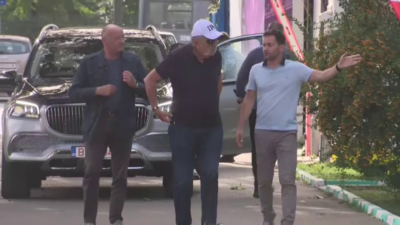 Parcul auto al lui Ion Țiriac s-a mărit! Nouă achiziție a omului de afaceri valorează cât un apartament de lux în București_10