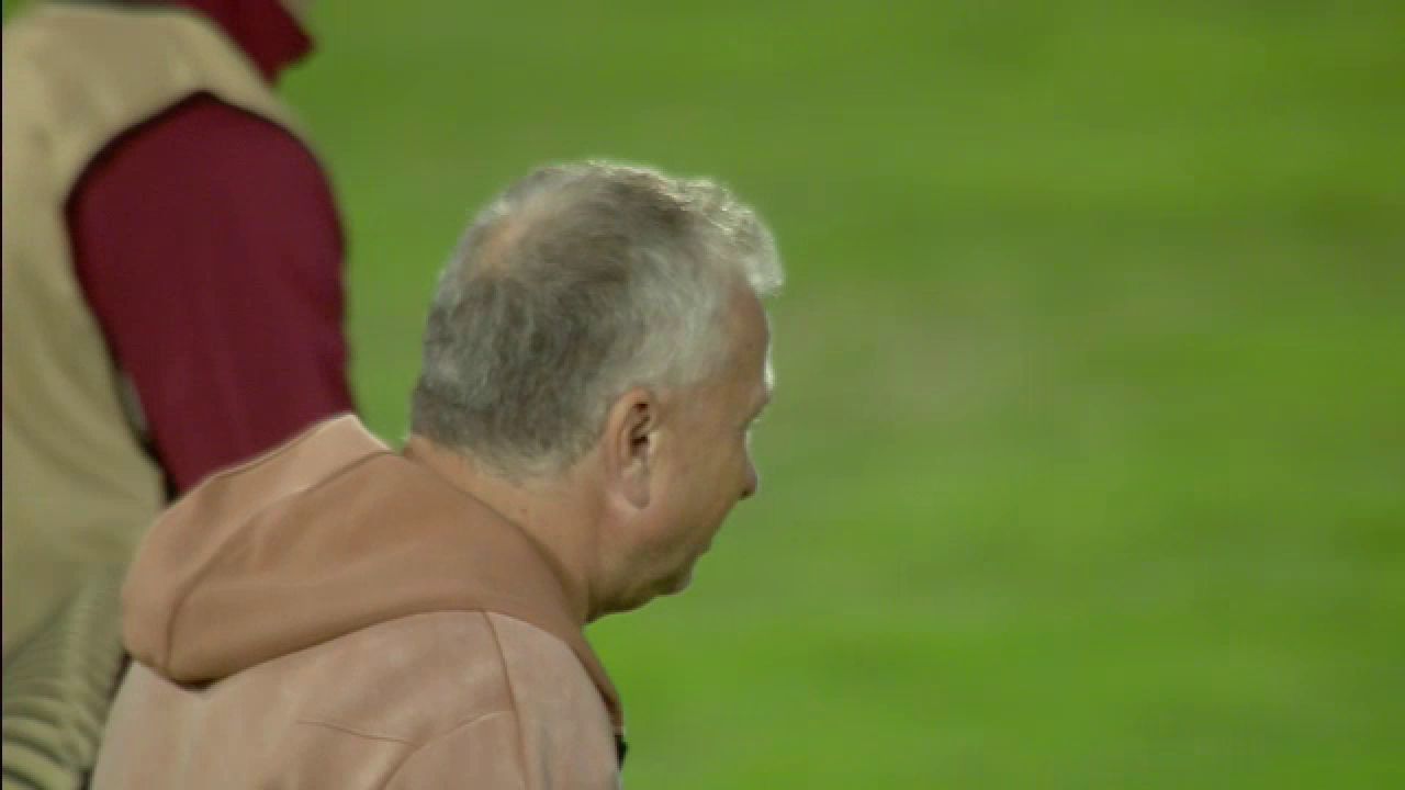 Fanii lui CFR Cluj s-au săturat de Dan Petrescu: