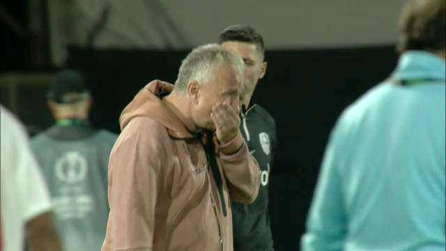 Fanii lui CFR Cluj s-au săturat de Dan Petrescu: 