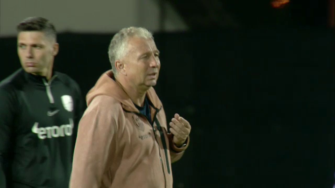 Fanii lui CFR Cluj s-au săturat de Dan Petrescu: