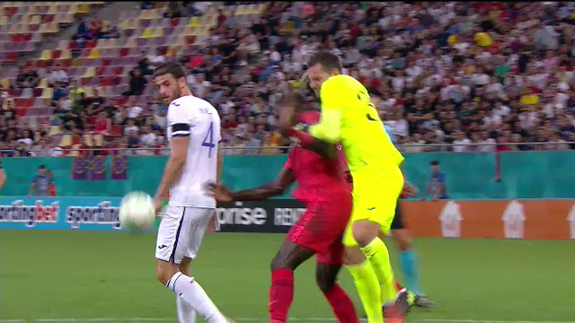 Arena Națională a erupt! Penalty refuzat lui FCSB contra lui Anderlecht, după ce Dawa a fost tras clar de portar_11