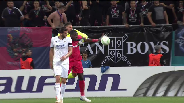 Arena Națională a erupt! Penalty refuzat lui FCSB contra lui Anderlecht, după ce Dawa a fost tras clar de portar_14