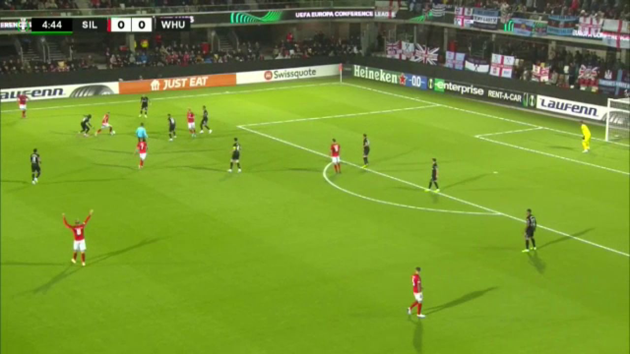 Silkeborg a înscris un gol fantastic împotriva lui West Ham. Londonezii au fost făcuți șah mat în propriul careu_1