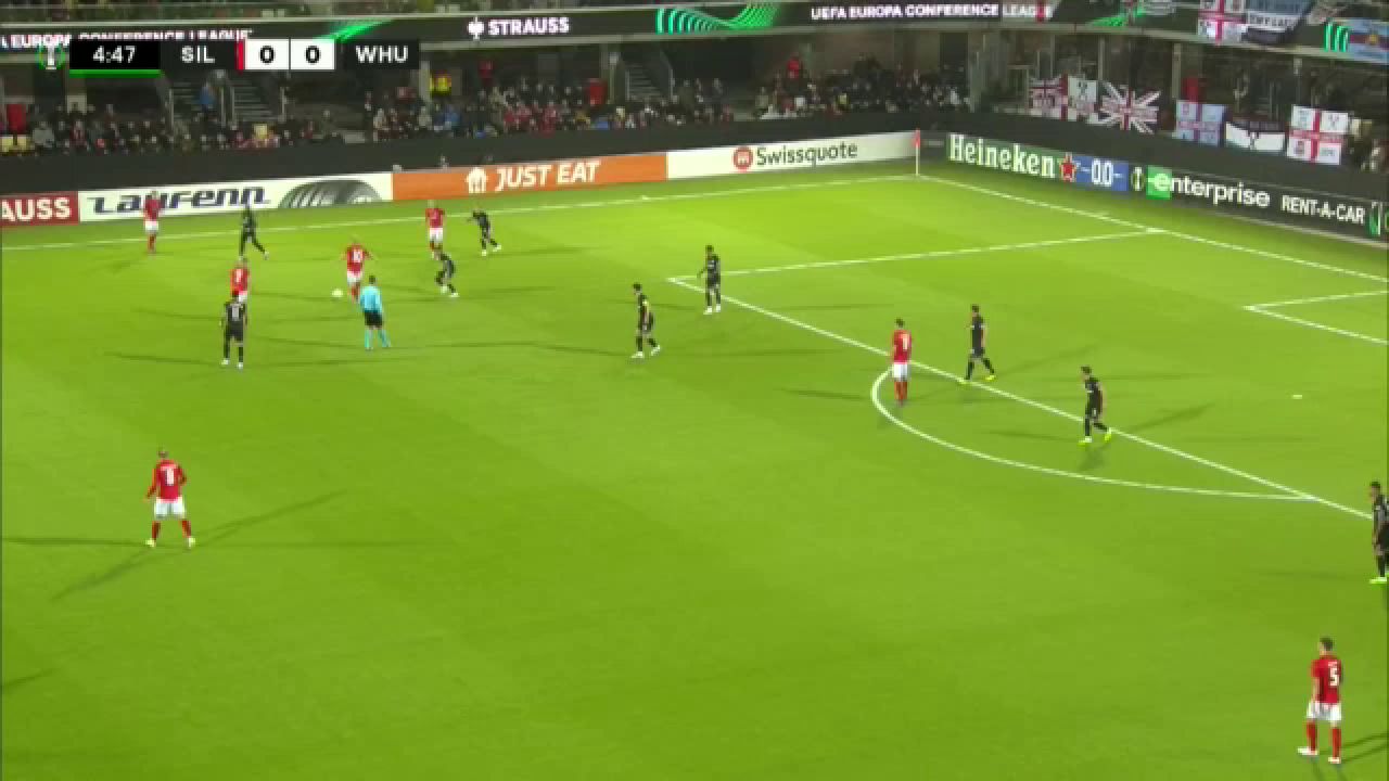 Silkeborg a înscris un gol fantastic împotriva lui West Ham. Londonezii au fost făcuți șah mat în propriul careu_3