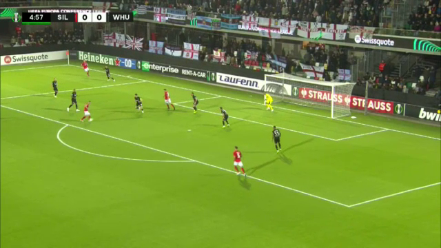 Silkeborg a înscris un gol fantastic împotriva lui West Ham. Londonezii au fost făcuți șah mat în propriul careu_6