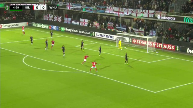Silkeborg a înscris un gol fantastic împotriva lui West Ham. Londonezii au fost făcuți șah mat în propriul careu_11