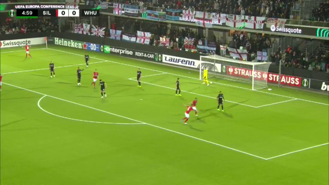 Silkeborg a înscris un gol fantastic împotriva lui West Ham. Londonezii au fost făcuți șah mat în propriul careu_12