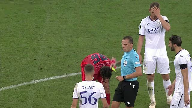 Andrea și mai cum? Numele italianului a fost scris greșit pe tricoul de joc în meciul cu Anderlecht _13