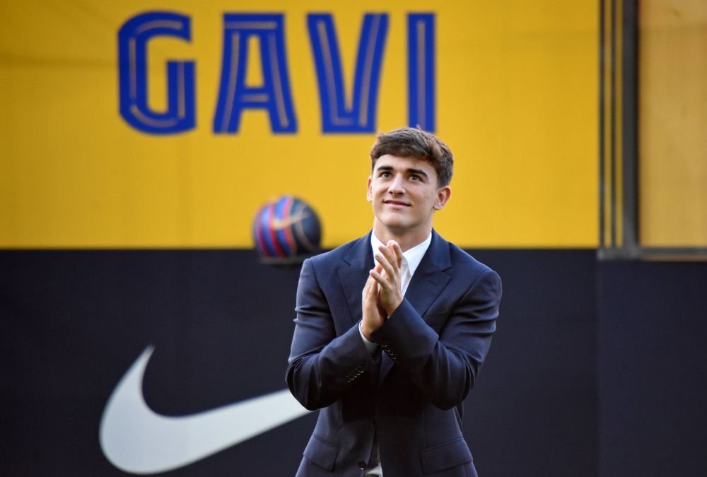 Gavi a dat gol în prelungiri! Nu a plecat acasă doar cu contract nou, ci și cu o cucerire! Fata i-a strecurat un bilețel în mână _5