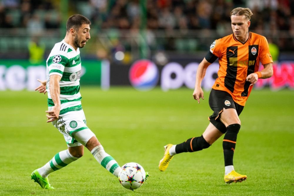 UEFA o va penaliza pe Celtic pentru un banner împotriva Reginei! Ce au făcut suporterii scoțieni_4