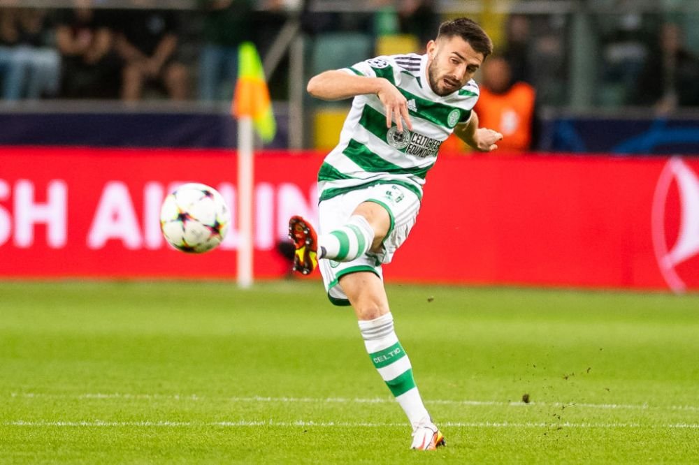 UEFA o va penaliza pe Celtic pentru un banner împotriva Reginei! Ce au făcut suporterii scoțieni_5