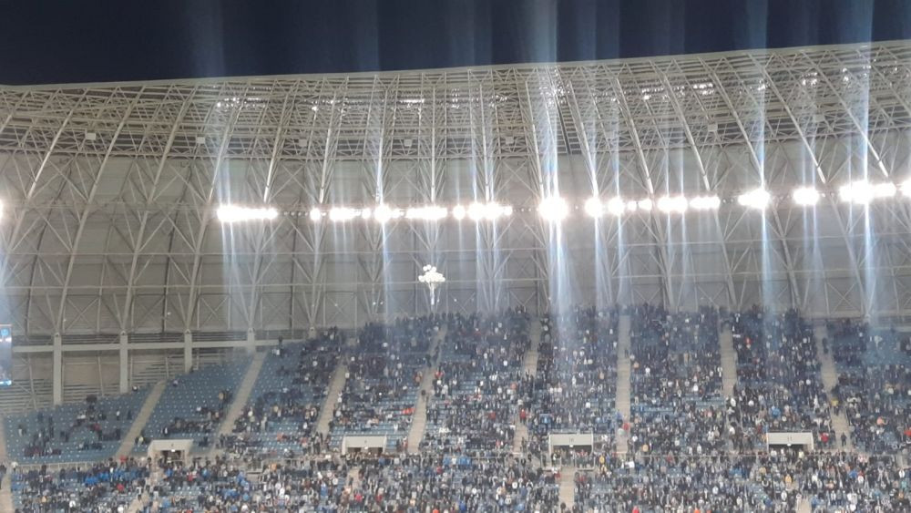 Gestul superb făcut de olteni &icirc;nainte de startul meciului cu FCSB! Omagiul adus lui Nicolae Tică Zamfir