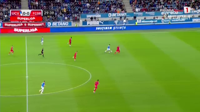 Joonas Tamm, ridiculizat de Jovan Markovic! Fundașul vicecampioanei obligat să faulteze, iar arbitrul a arătat punctul cu var