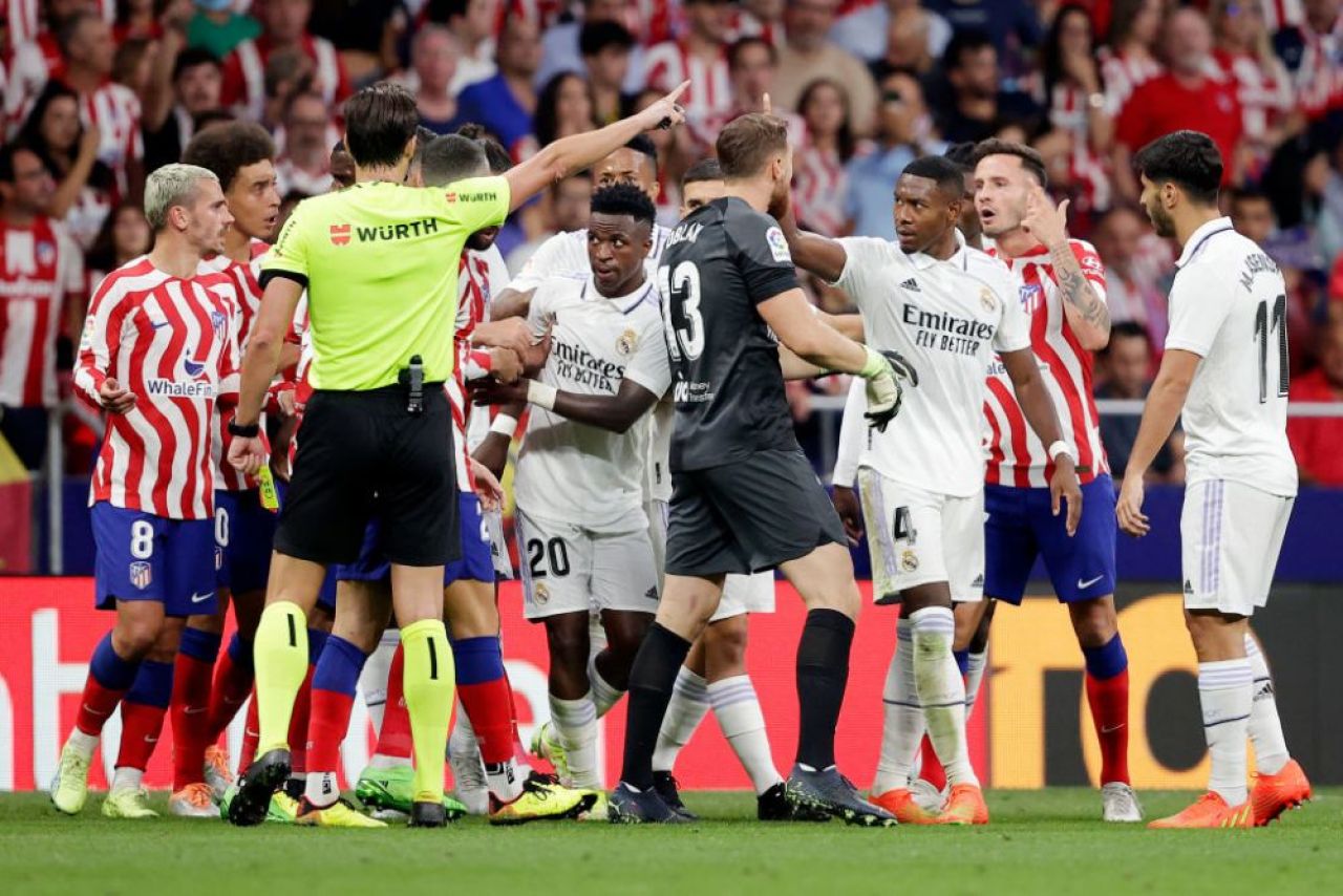 „Ești o maimuță!” Scandări rasiste ale fanilor lui Atletico la adresa lui Vinicius! Real s-a impus în derby-ul Madridului _7