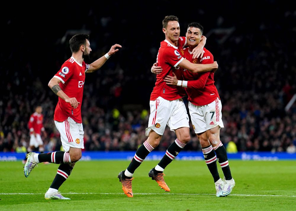 Nu le-a fost bine în Chișinău! 12 jucători de la Manchester United au fost afectați de mâncarea din Moldova_5