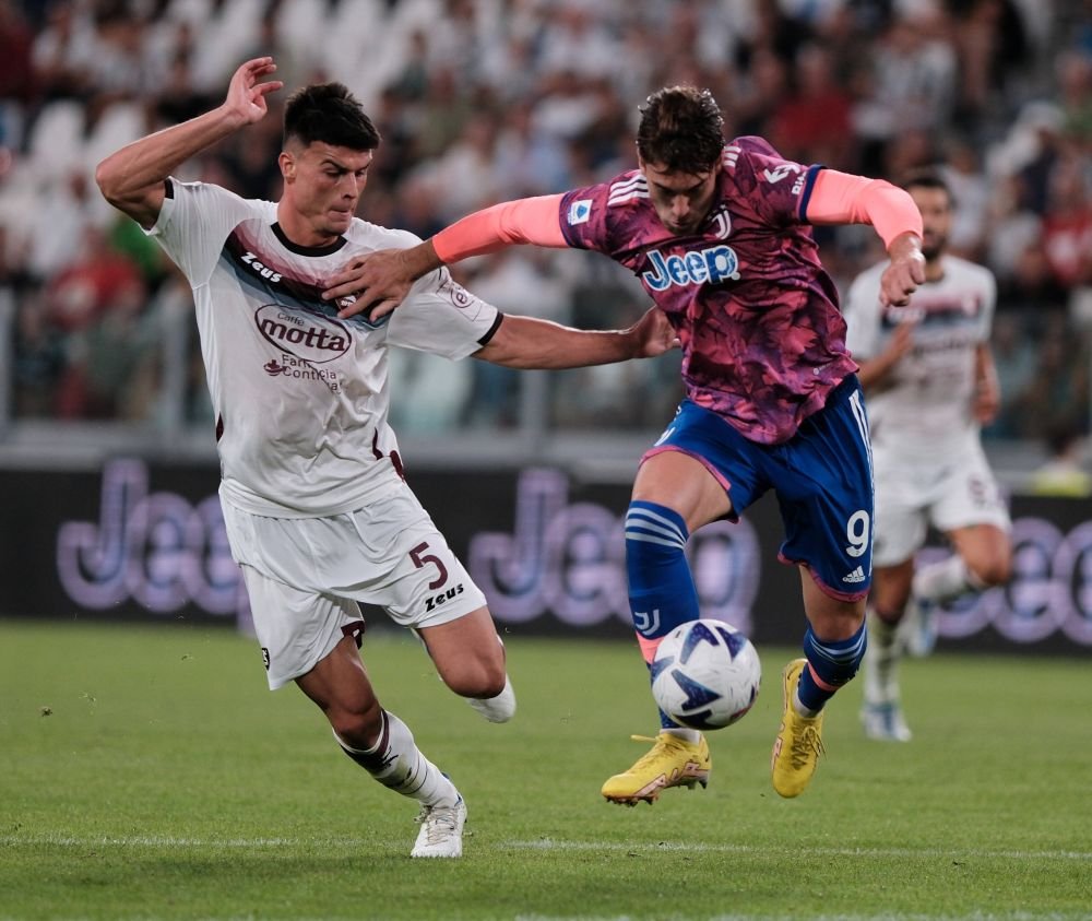 Italienii anunță: un român de 21 de ani din Serie A care nu contează pentru națională are toate șansele să devină ”top player”!_8