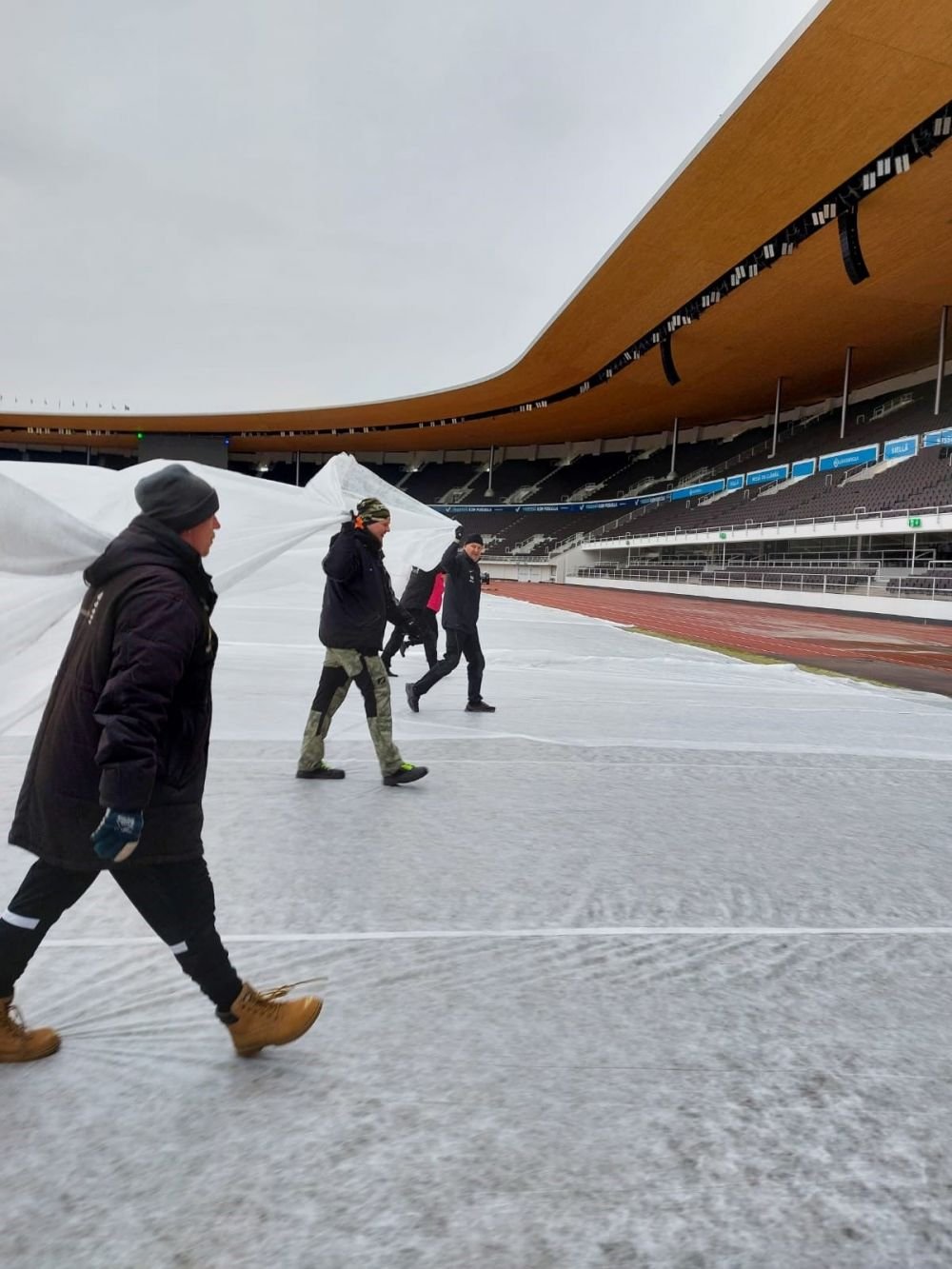 Stadionul străjuit de un turn înalt de 72 de metri. Tot ce trebuie să știi despre cea mai mare arenă din Finlanda. Meciul tricolorilor e vineri, de la 21:45_13
