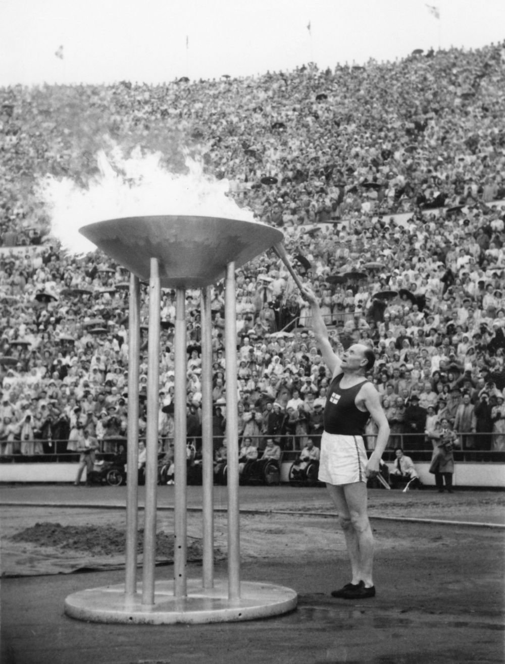 Stadionul străjuit de un turn înalt de 72 de metri. Tot ce trebuie să știi despre cea mai mare arenă din Finlanda. Meciul tricolorilor e vineri, de la 21:45_20
