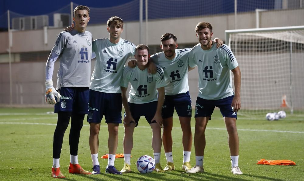 Spania a venit la Cluj cu jucători de la Barcelona, Tottenham și Manchester City! _4