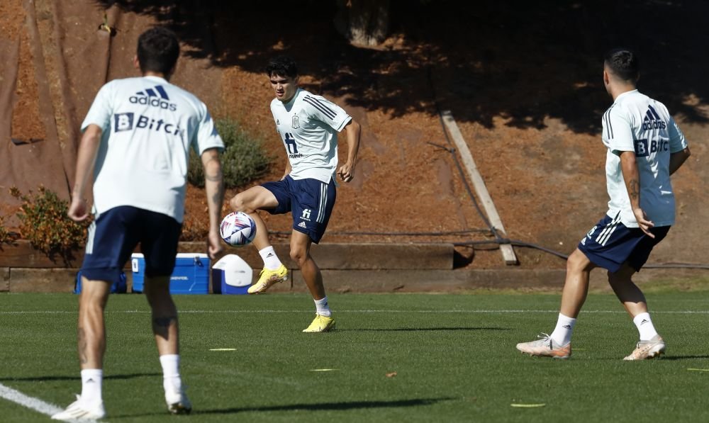 Spania a venit la Cluj cu jucători de la Barcelona, Tottenham și Manchester City! _6