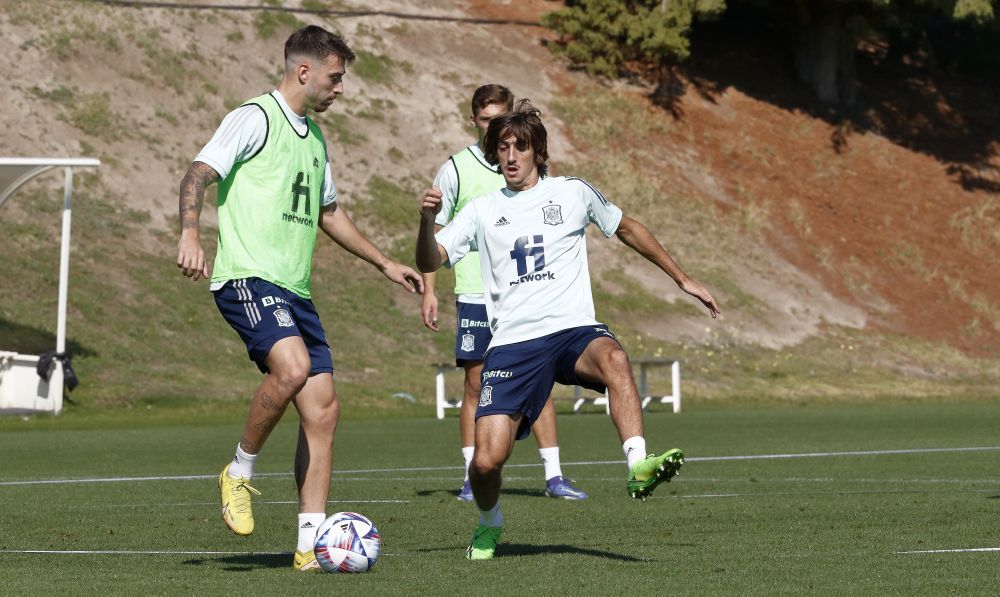 Spania a venit la Cluj cu jucători de la Barcelona, Tottenham și Manchester City! _13