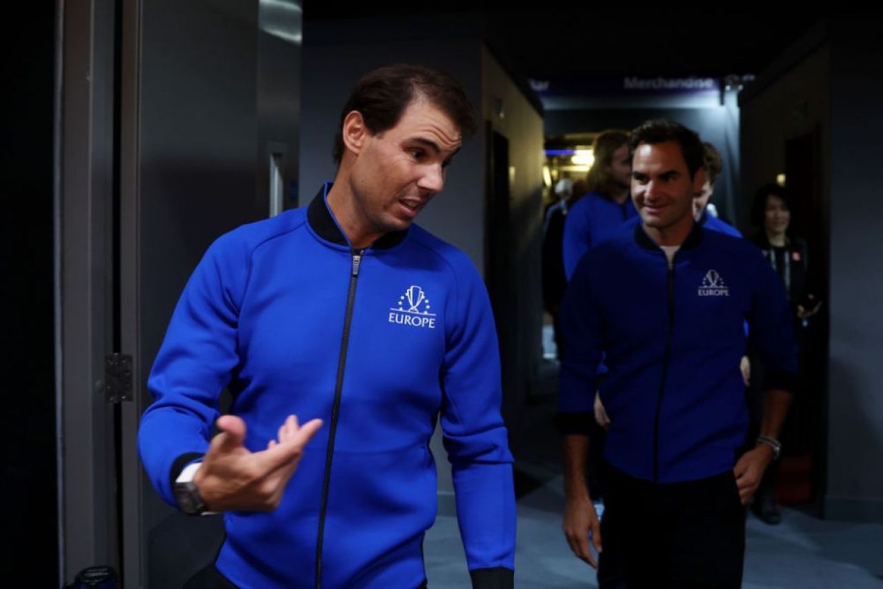 A înnebunit lumea! Un spectator-problemă și-a dat foc pe teren la Cupa Laver, sub ochii lui Federer! Ce s-a întâmplat la Londra_12