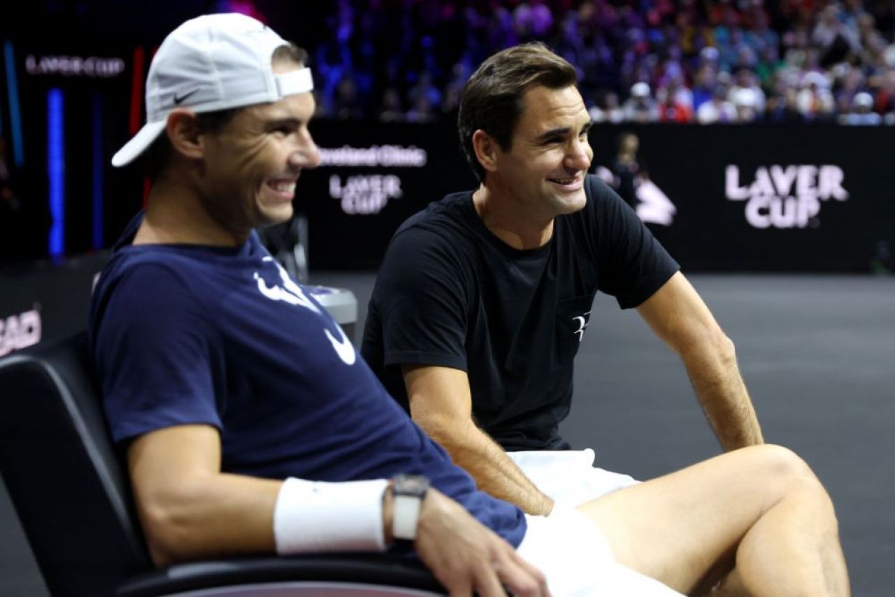A înnebunit lumea! Un spectator-problemă și-a dat foc pe teren la Cupa Laver, sub ochii lui Federer! Ce s-a întâmplat la Londra_13