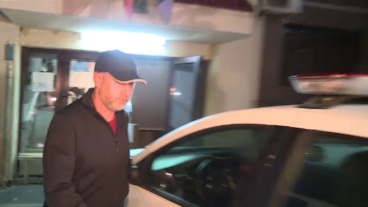 „Duhnea a alcool, abia se ține pe picioare! Ce crezi că pățești dacă dai în mine și mă strângi de gât?” Anamaria Prodan tună și fulgeră_19