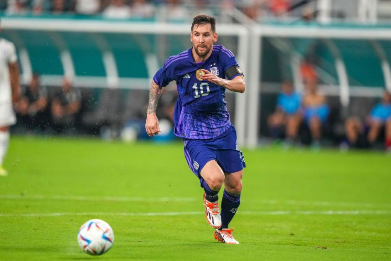 „Nu am reușit să mă regăsesc!” Leo Messi a vorbit despre primul sezon la Paris Saint-Germain după victoria cu Honduras _8