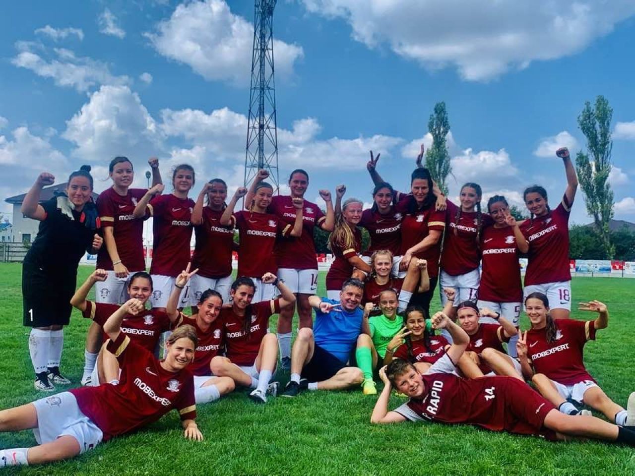 Rapid, debut science fiction în campionatul feminin: o fotbalistă a marcat 8 goluri, o alta doar 7 într-o repriză!_6