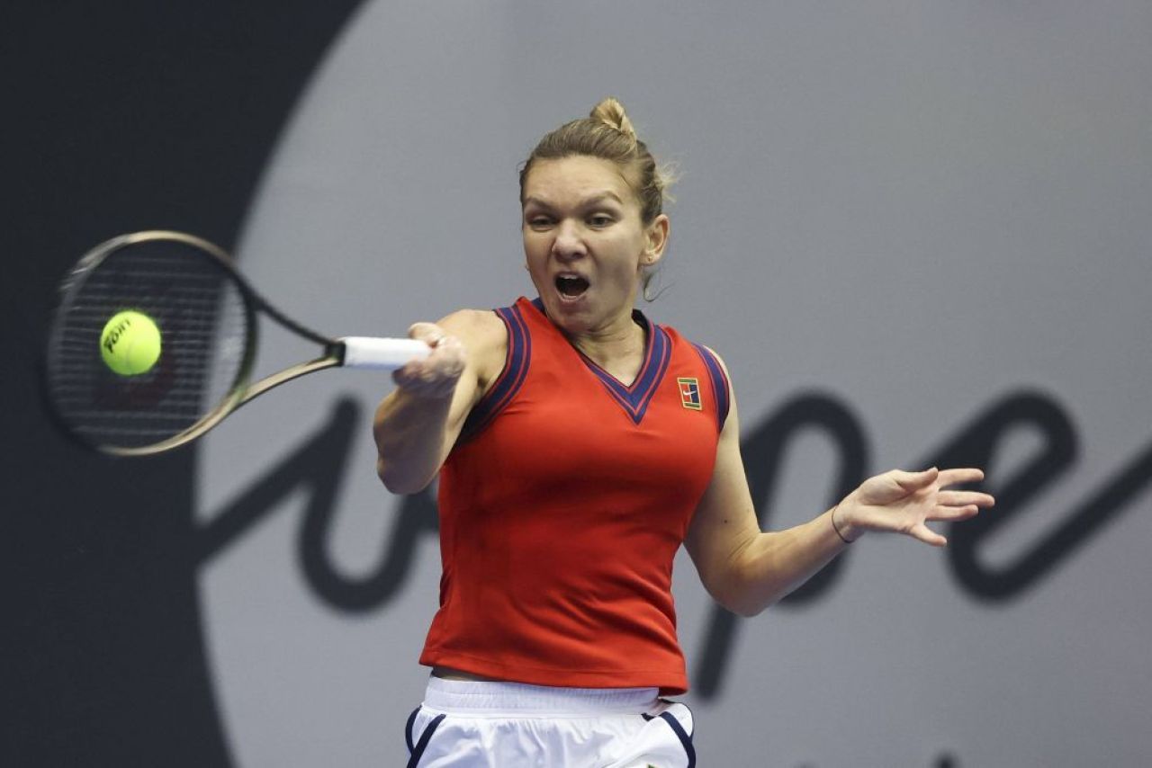Simona Halep zâmbește! Prima fotografie cu tenismena din România după ce și-a dat jos bandajul în urma intervenției suferite _16