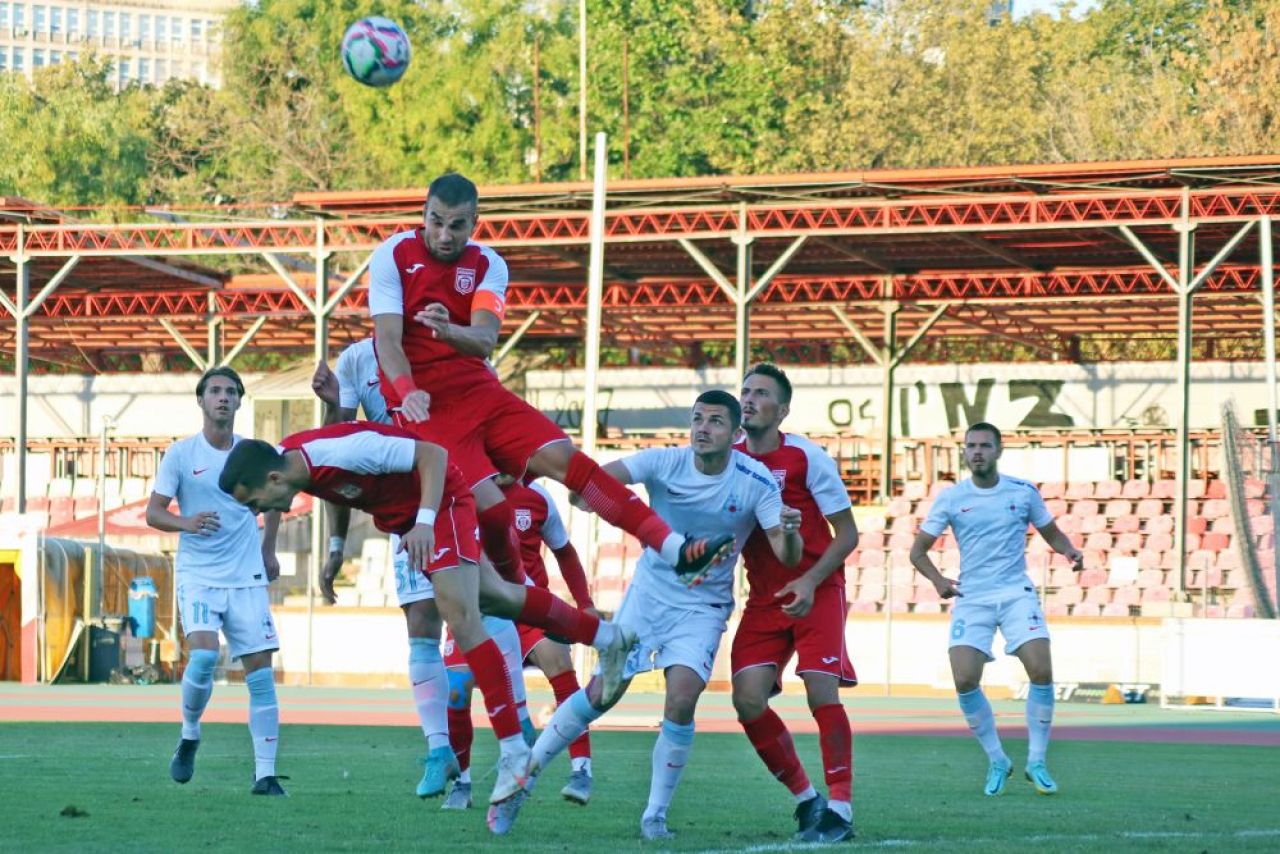 Edi Iordănescu, dat de gol de fratele său! Ce decizie a luat selecționerul României după criticile primite_2