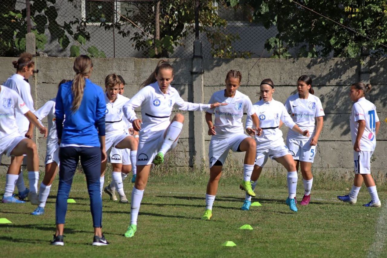 Fetele lui Hagi fac spectacol în Liga 2 feminin. Au învins cu 10-0 în ultima etapă!_1
