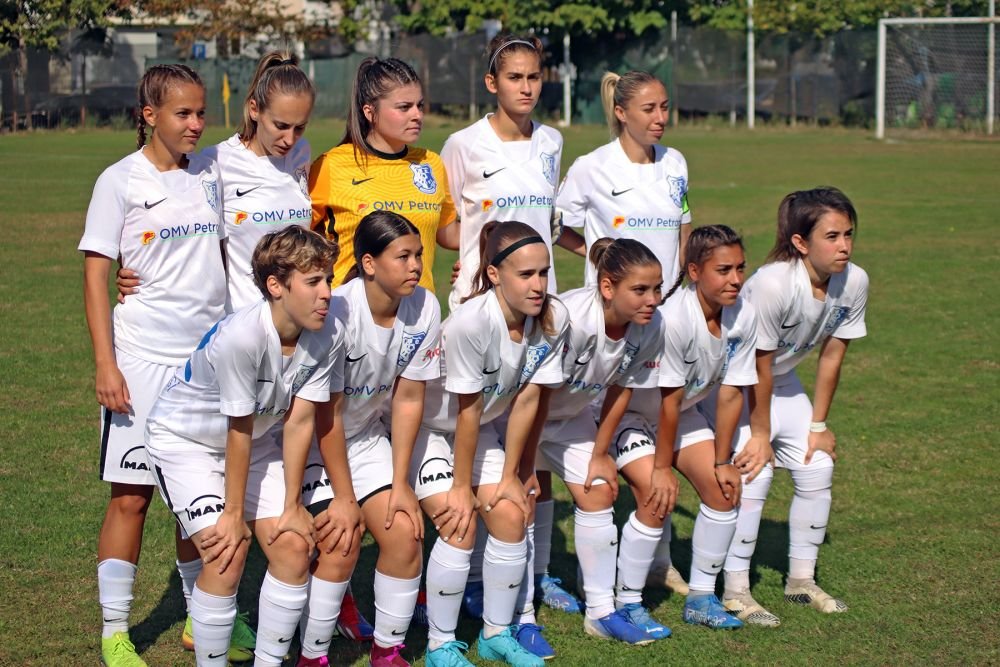 Fetele lui Hagi fac spectacol în Liga 2 feminin. Au învins cu 10-0 în ultima etapă!_11