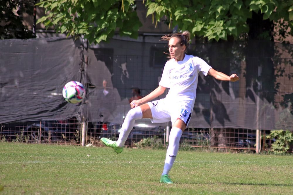 Fetele lui Hagi fac spectacol în Liga 2 feminin. Au învins cu 10-0 în ultima etapă!_26