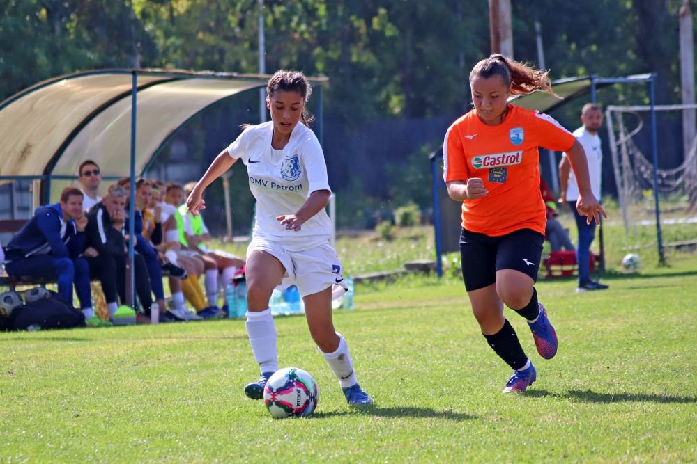 Fetele lui Hagi fac spectacol în Liga 2 feminin. Au învins cu 10-0 în ultima etapă!_31
