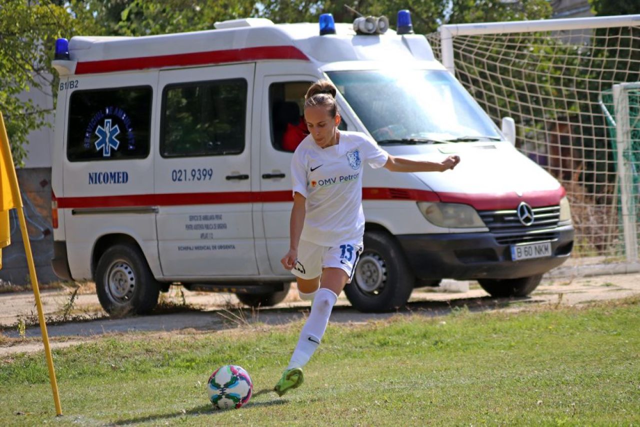 Fetele lui Hagi fac spectacol în Liga 2 feminin. Au învins cu 10-0 în ultima etapă!_46
