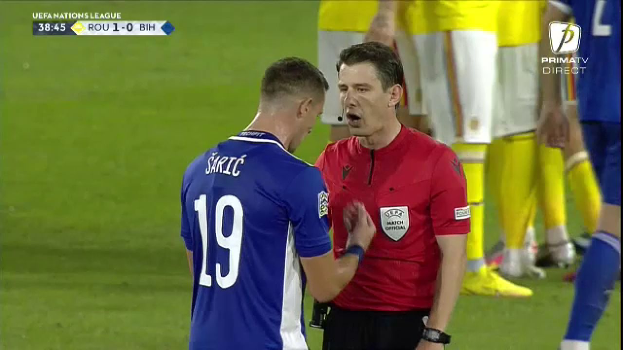 Giuleștiul a erupt! Dennis Man a marcat un gol superb împotriva Bosniei. Cum a înscris