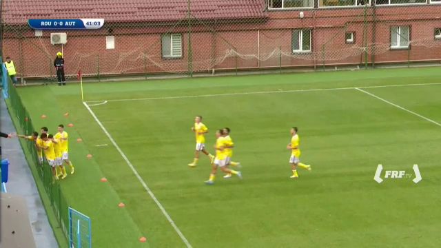 S-a rupt gardul cu ei! Un jucător al României U19 s-a accidentat în timp ce sărbătorea golul și a fost dus la spital_8