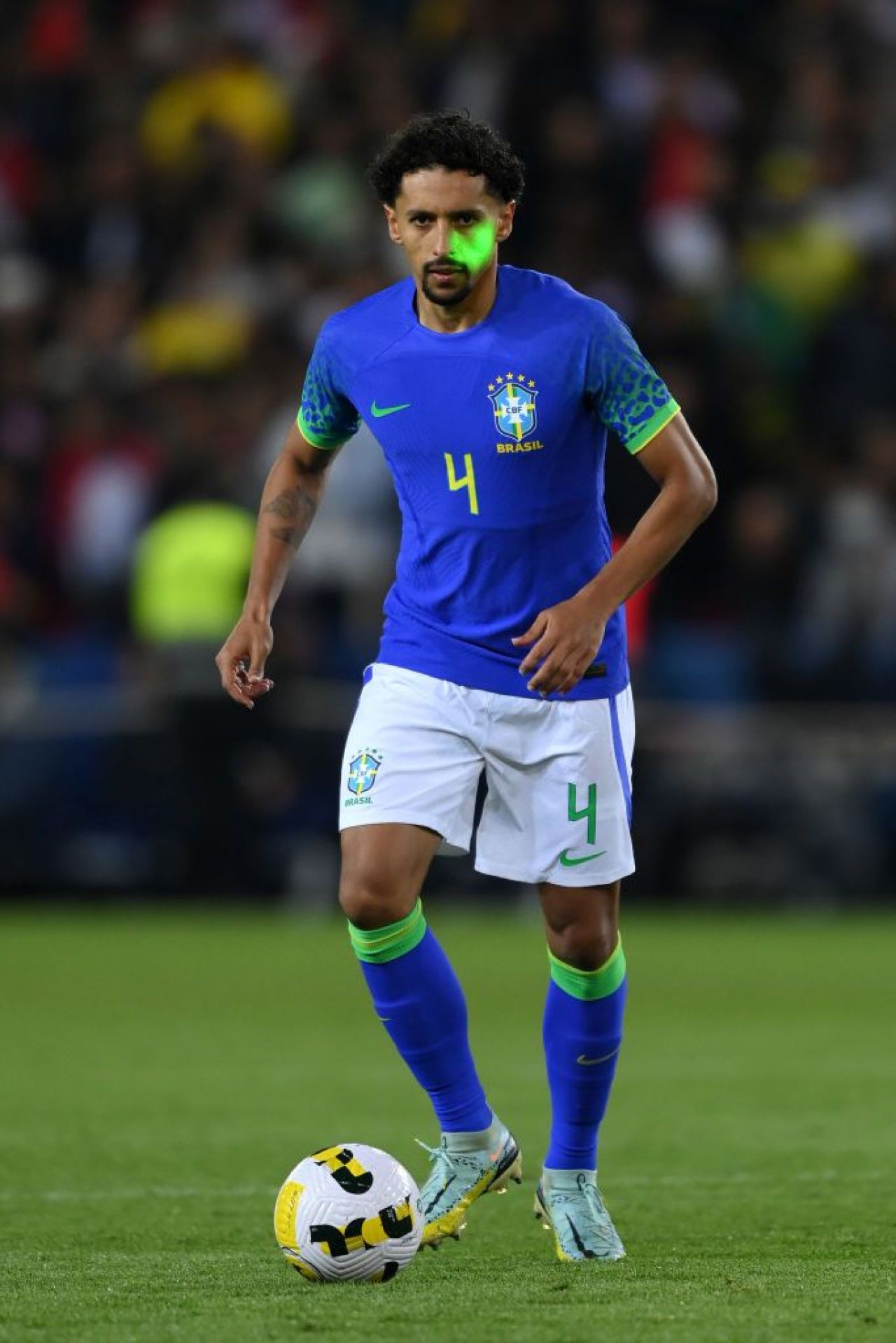 Scene teribile la meciul Brazilia - Tunisia. Suporterii au aruncat cu banane în Richarlison, iar pe Neymar l-au