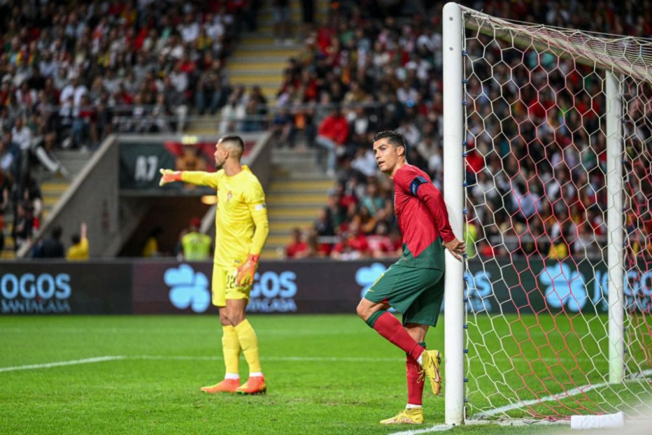 Cristiano Ronaldo, cerut rezervă de către fani după înfrângerea cu Spania: „Mai puțin Ronaldo, mai mult Portugalia!”_8