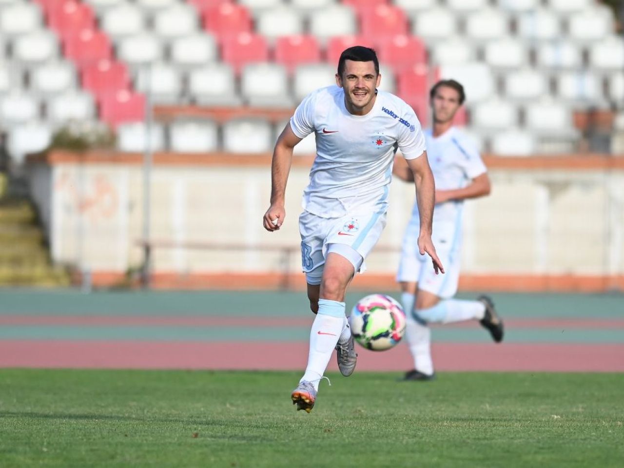Gigi Becali i-a luat pe Omrani și Compagno, dar fanii FCSB-ului vor un alt atacant: „Nu renunțați la el! Merită o șansă!” _1