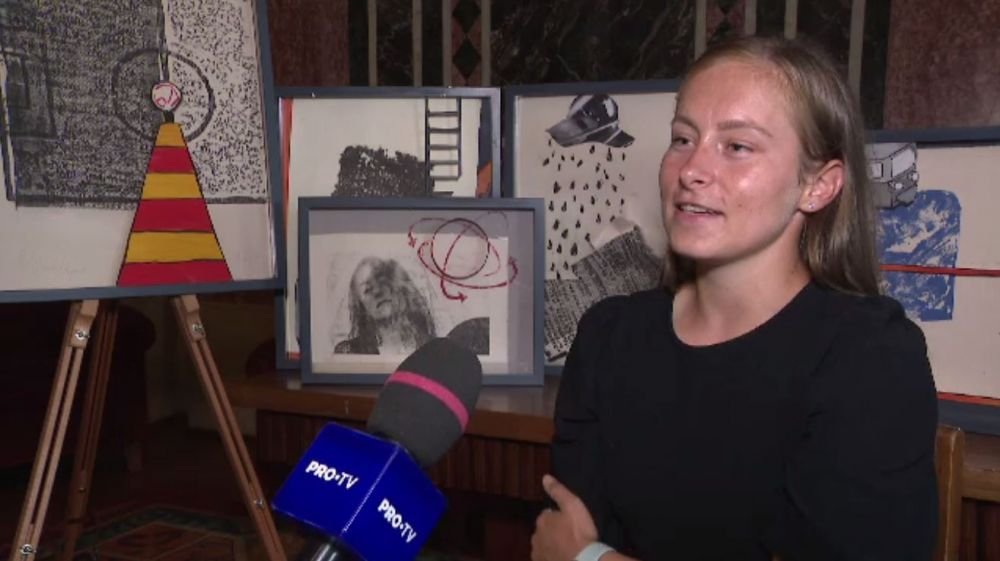 E fotbalistă, antrenoare, are centura neagră în karate și va fi doctor în litografie: 