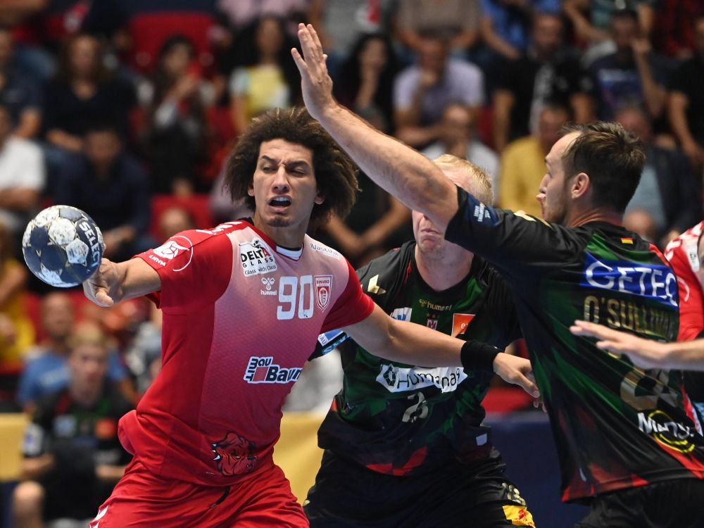 Veszprem - Dinamo 33-30. &Icirc;nfr&acirc;ngere pentru &rdquo;dulăi&rdquo; &icirc;n Liga Campionilor