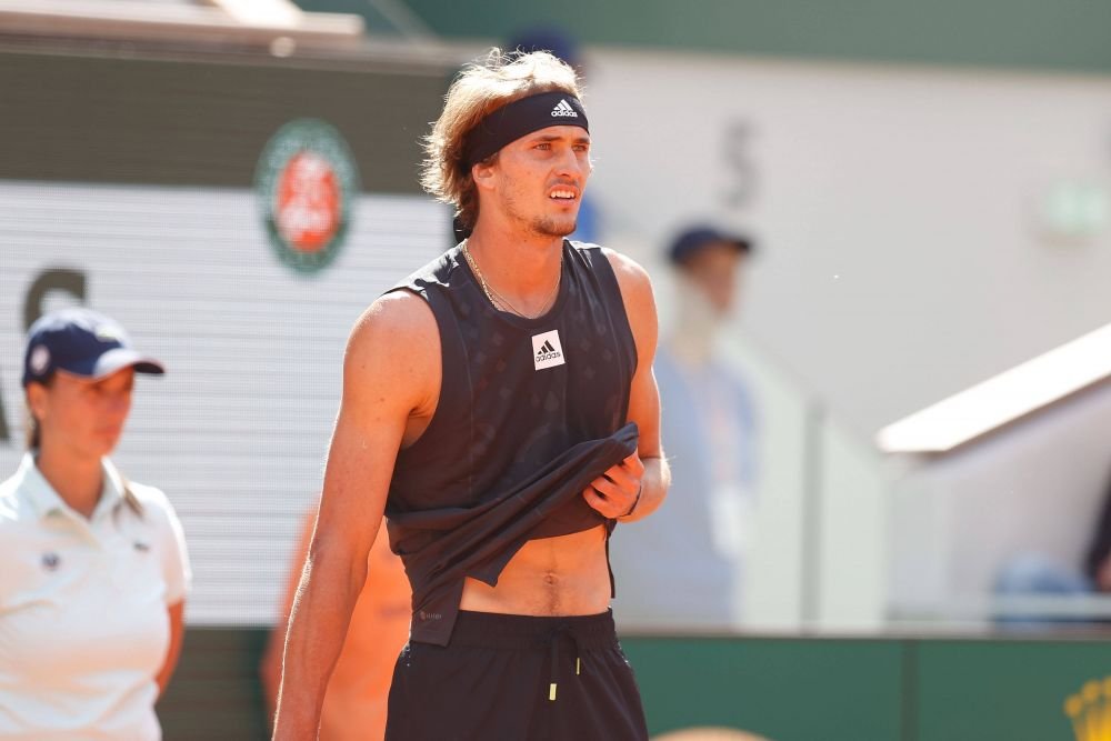 Alexander Zverev a recidivat și ar mai putea lipsi încă un an din tenis! Medicii se tem de probabilitatea unei noi operații_3