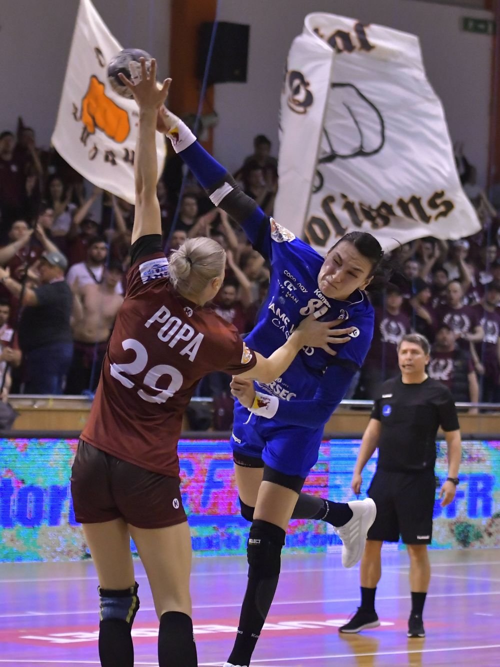 România - Austria 32-32. Thriller în Bistrița, cu golul egalizator al tricolorelor marcat în ultima secundă! Trofeul Carpați e LIVE pe Pro Arena și VOYO_6