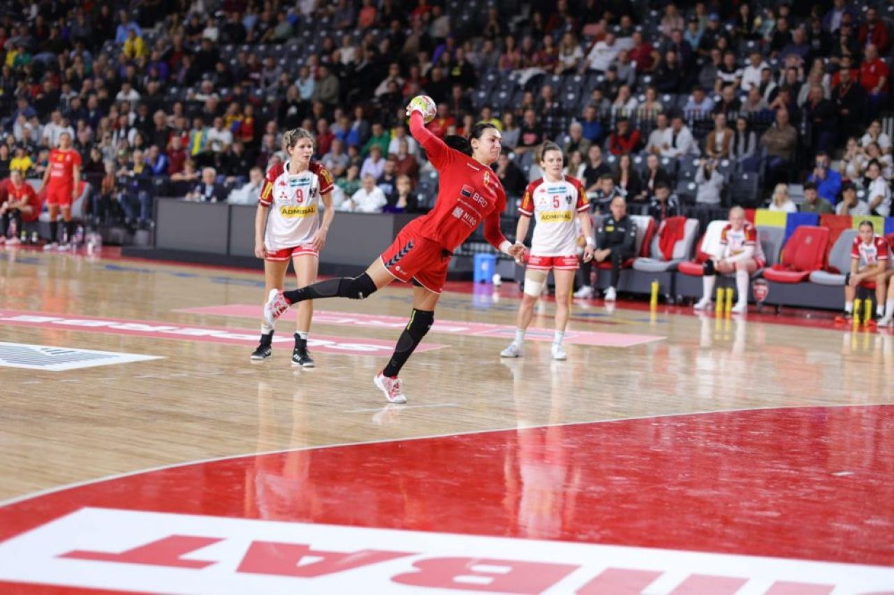 România - Serbia 26-20. Victorie mare pentru tricolore la Trofeul Carpați! Neagu & Co pot câștiga sâmbătă competiția dacă bat Spania_6