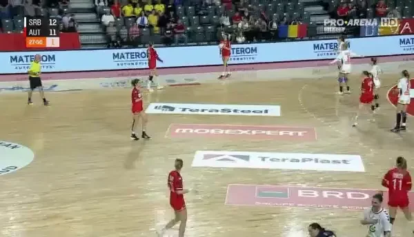 Serbia - Austria, Trofeul Carpați (ultimele trei minute ale primei reprize)
